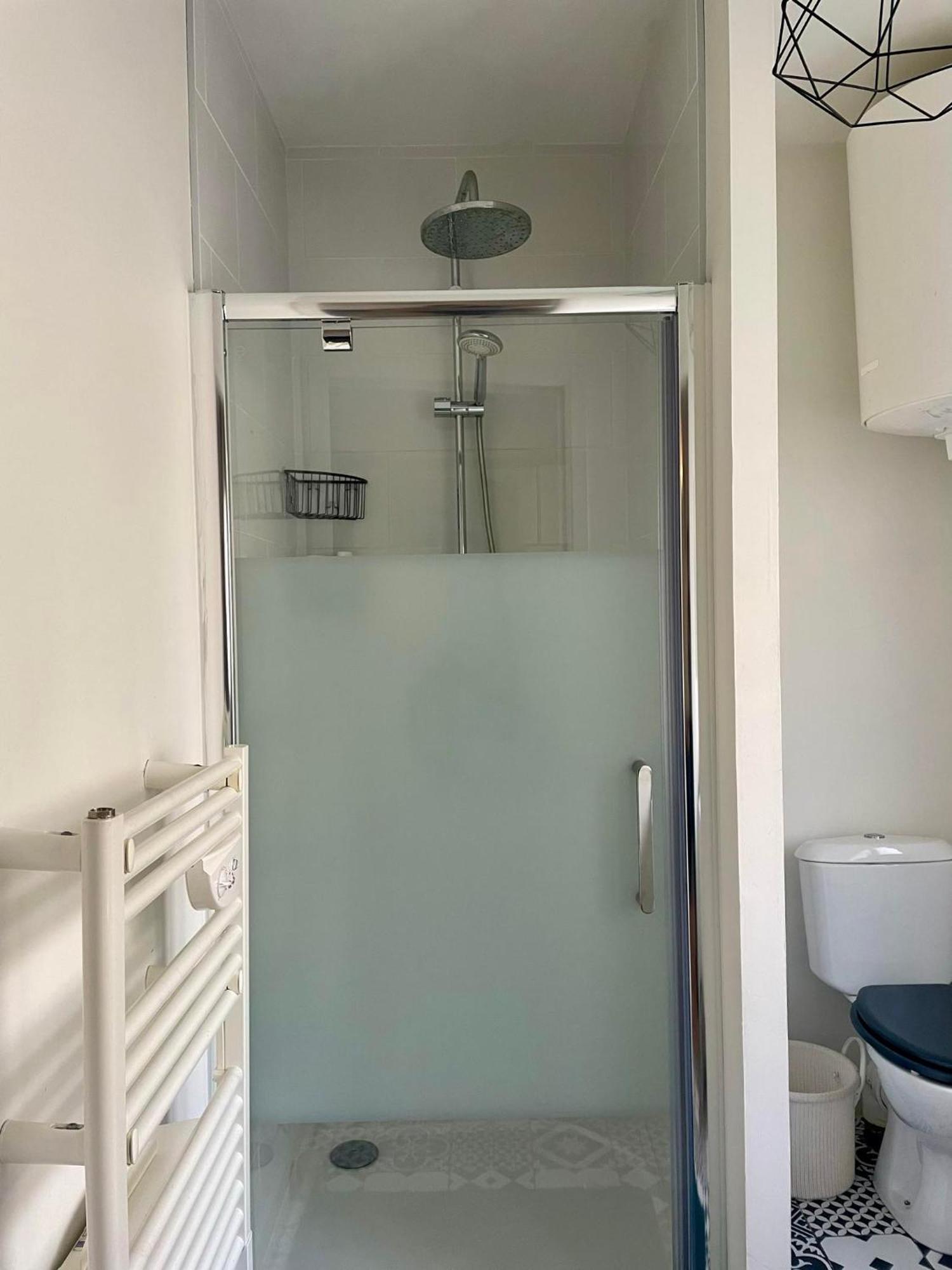 Appartement Cosy Proche Gare أنجير المظهر الخارجي الصورة